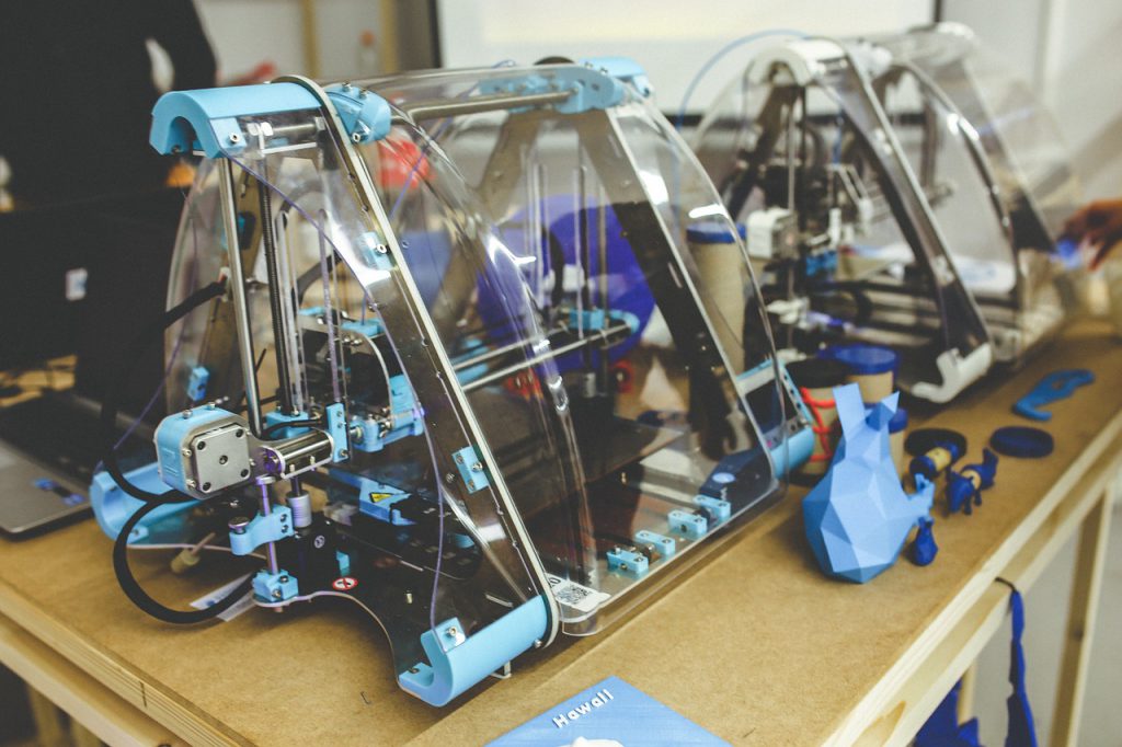 3D printer making prototypes for Elmelin, Mica specialists